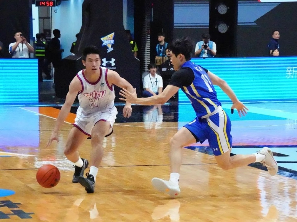 和快速的反, 支球队将展