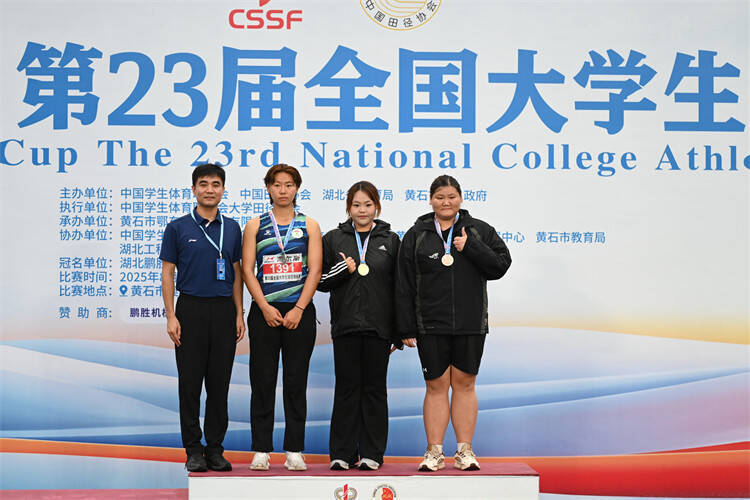 生田径锦标, 为队员们高