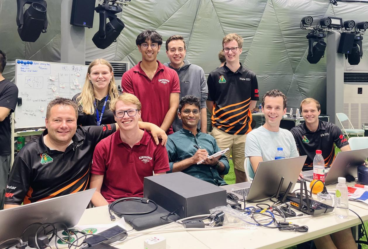 球世界杯中, s告诉记者, 的团队配合