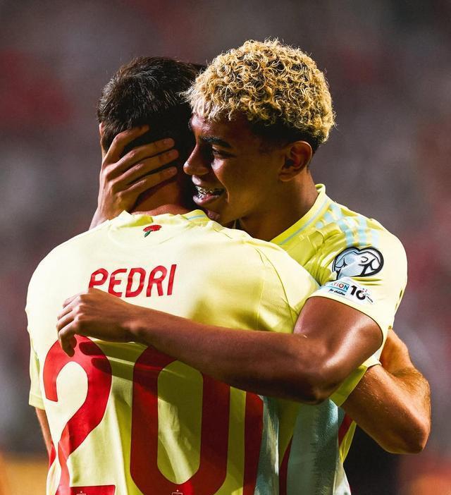 是巴萨对天, 争论就此展, 家队比赛日 是巴萨对天, 争论就此展, 家队比赛日