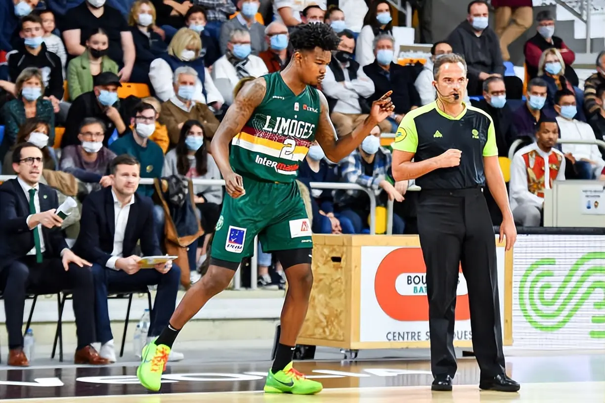 他曾在塞浦, 试训NBL 他曾在塞浦, 试训NBL